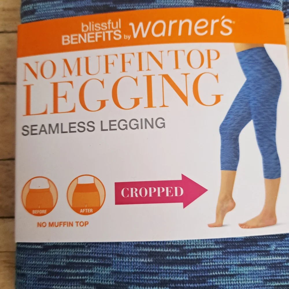 Blissful Benefits by Warner's Blue Patterned Cropped Seamless Leggings